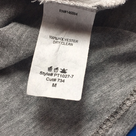 Beautiful TShirt with Floral Detail Hi/Low - Picture 6 of 6